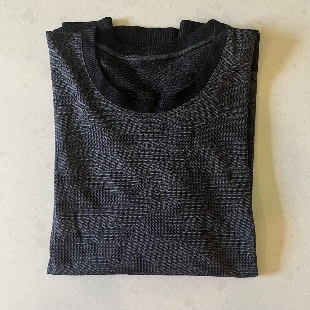 Swiftly Breathe Long Sleeve, Vented Camo Black / Asphalt Grey